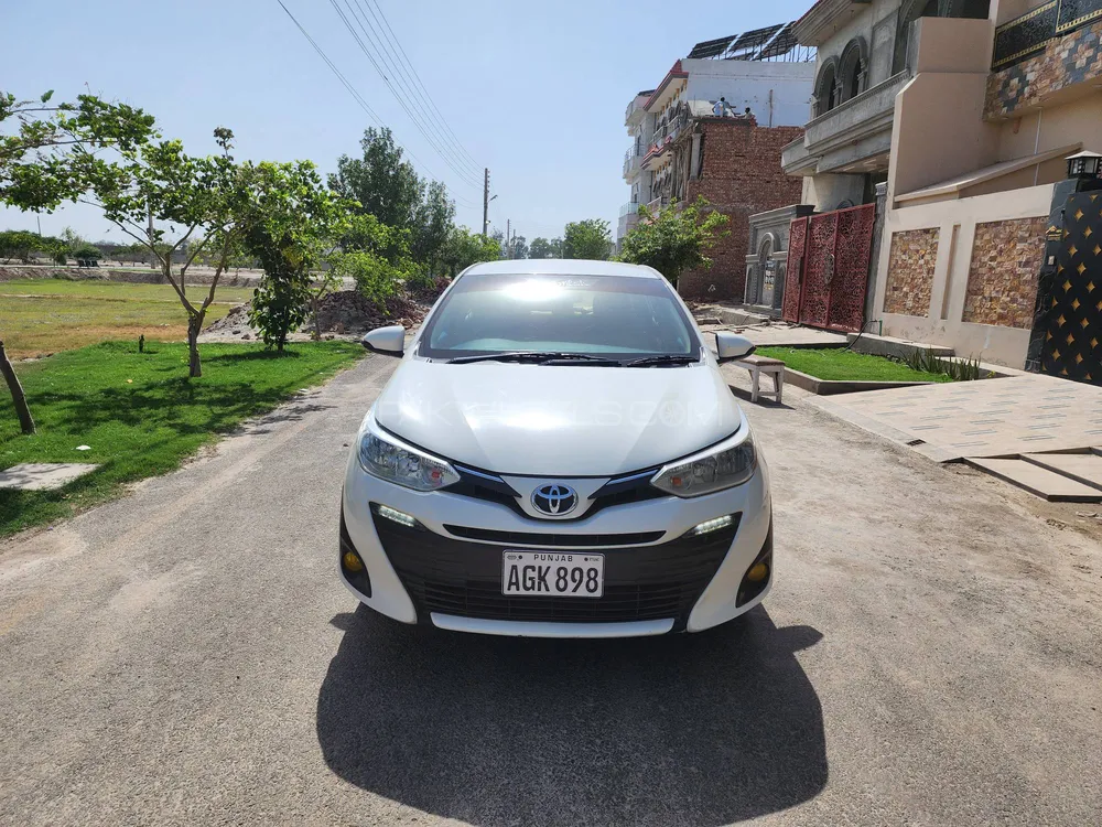 Toyota Yaris Sedan 2021 for Sale in Khanewal Image-1