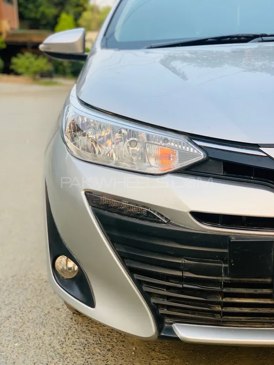 Toyota Yaris Sedan 2021 for Sale in Lahore Image-1