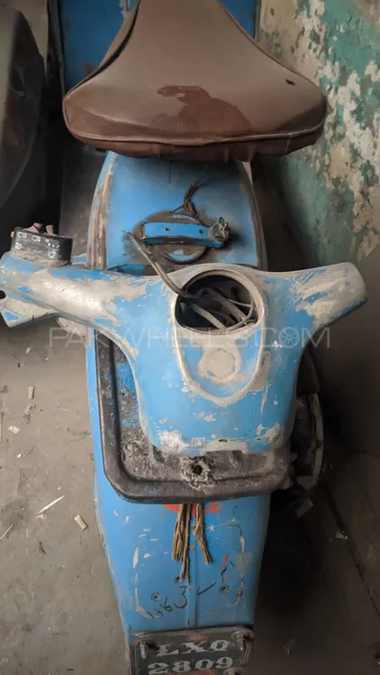 Vespa Scooter Genuine Handle Image-1
