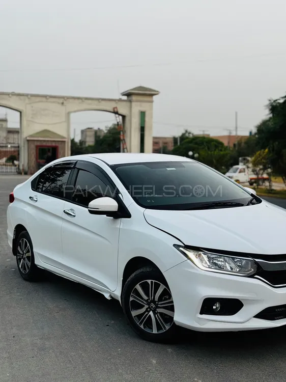 Honda City 2025 for Sale in Okara Image-1