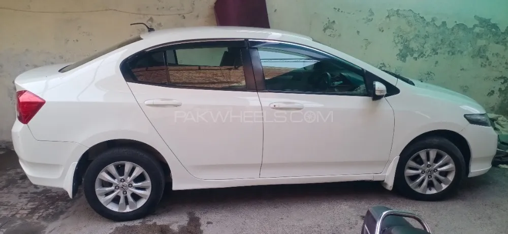 Honda City 2015 for Sale in Jhang Image-1