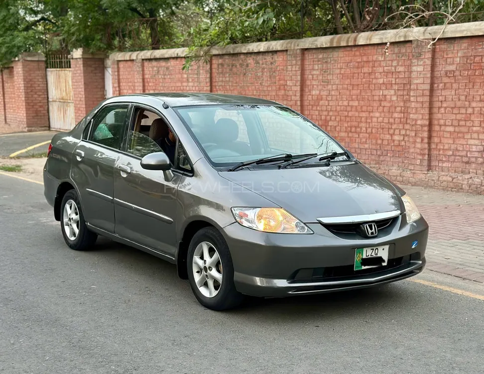 Honda City 2005 for Sale in Faisalabad Image-1