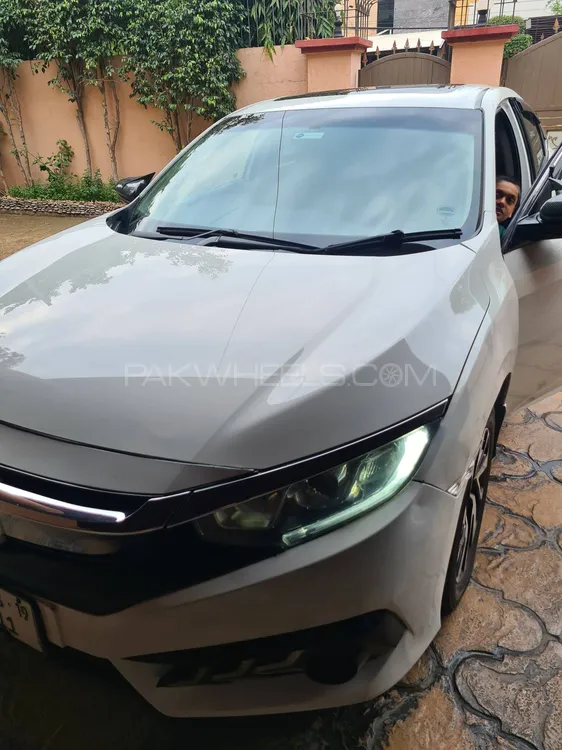 Honda Civic 2018 for Sale in Sheikhupura Image-1