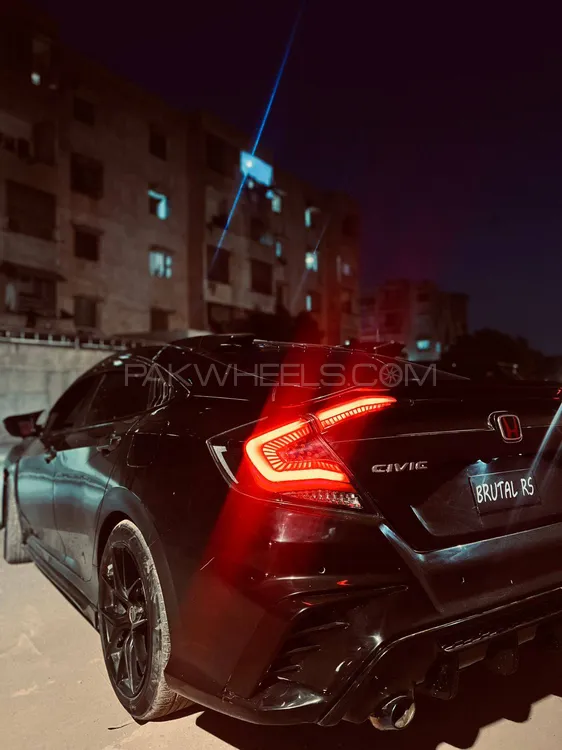 Honda Civic 2017 for Sale in Karachi Image-1