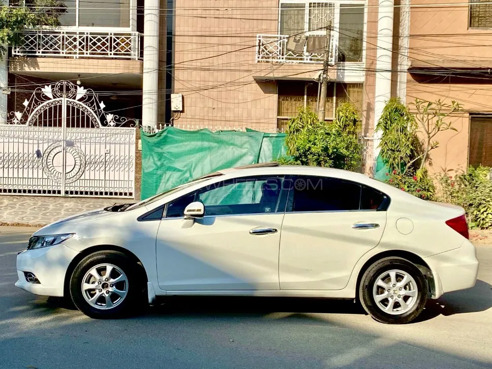 Honda Civic 2013 for Sale in Lahore Image-1