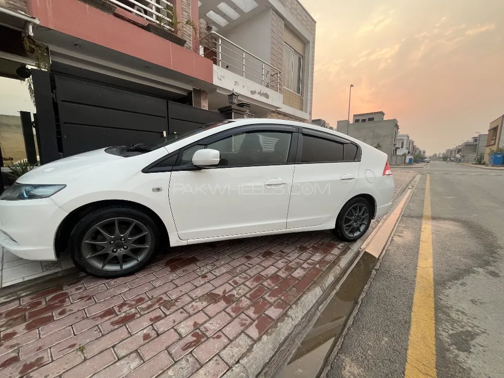 Honda Insight 2011 for Sale in Lahore Image-1