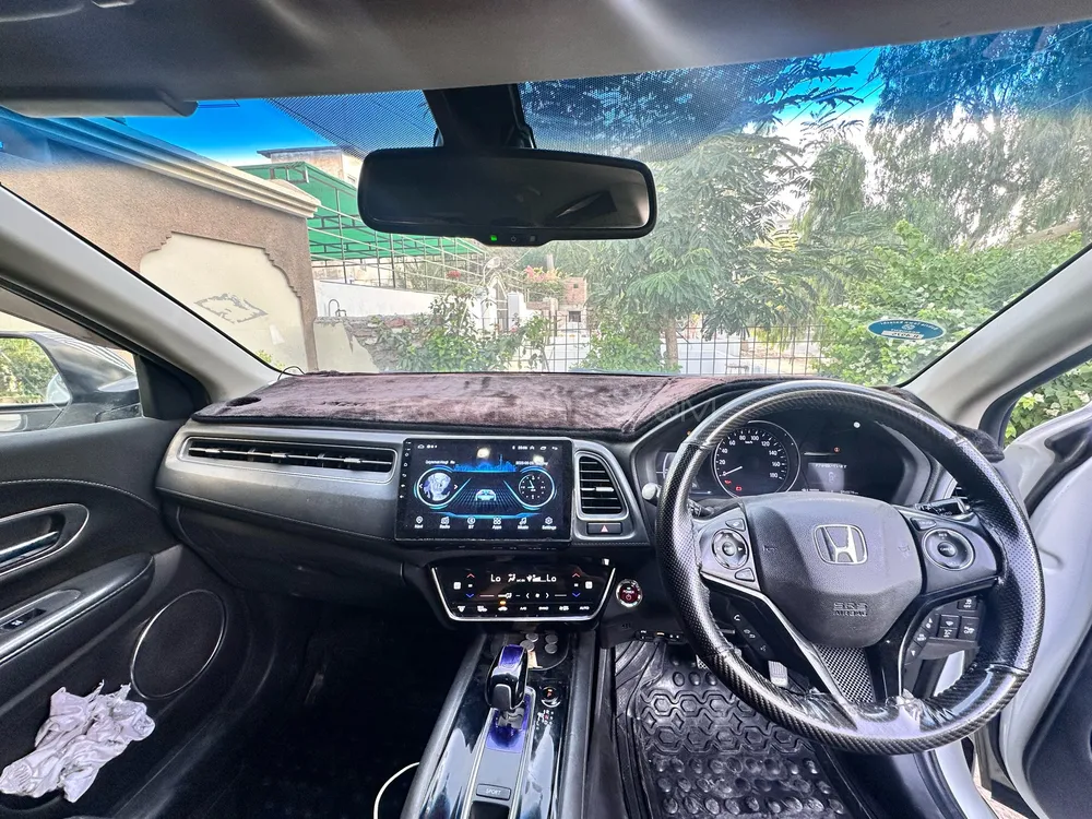 Honda Vezel 2016 for Sale in Hyderabad Image-1