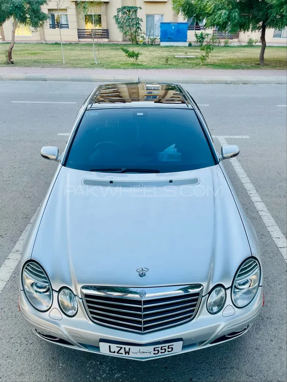Mercedes Benz E Class 2003 for Sale in Karachi Image-1