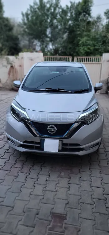Nissan Note 2018 for Sale in Faisalabad Image-1