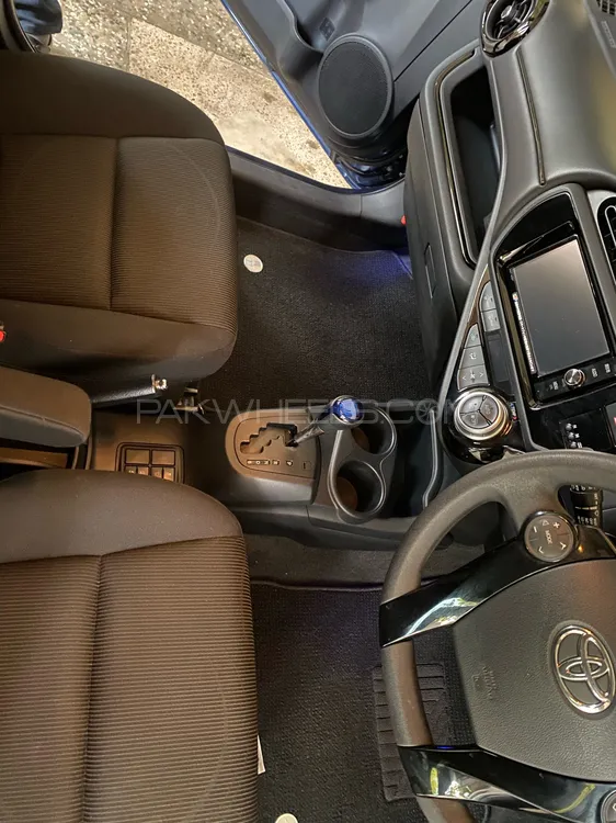 Toyota Aqua 2017 for Sale in Islamabad Image-1