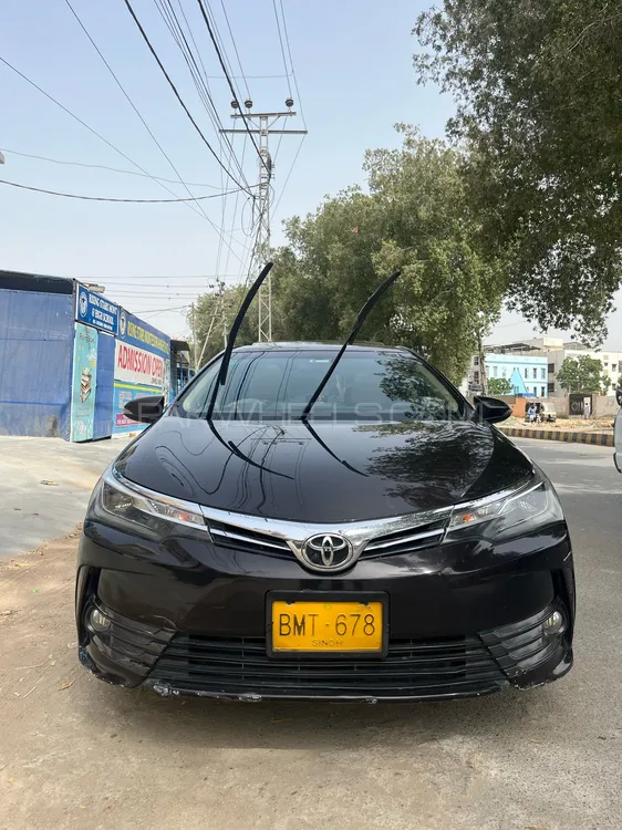 Toyota Corolla 2018 for Sale in Karachi Image-1