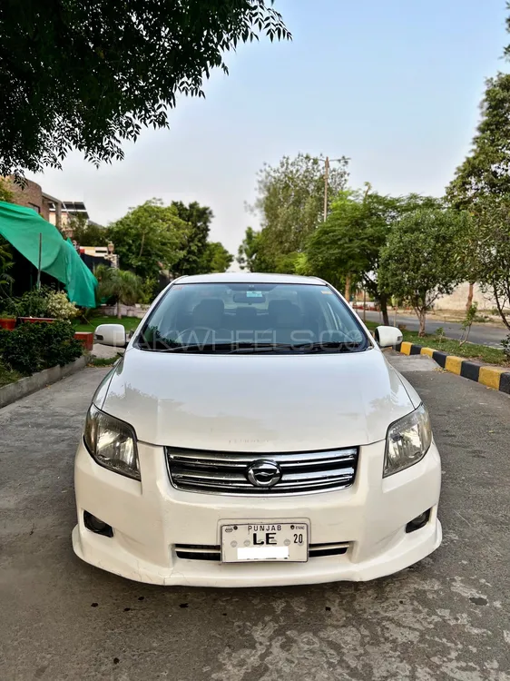 Toyota Corolla Axio 2007 for Sale in Faisalabad Image-1
