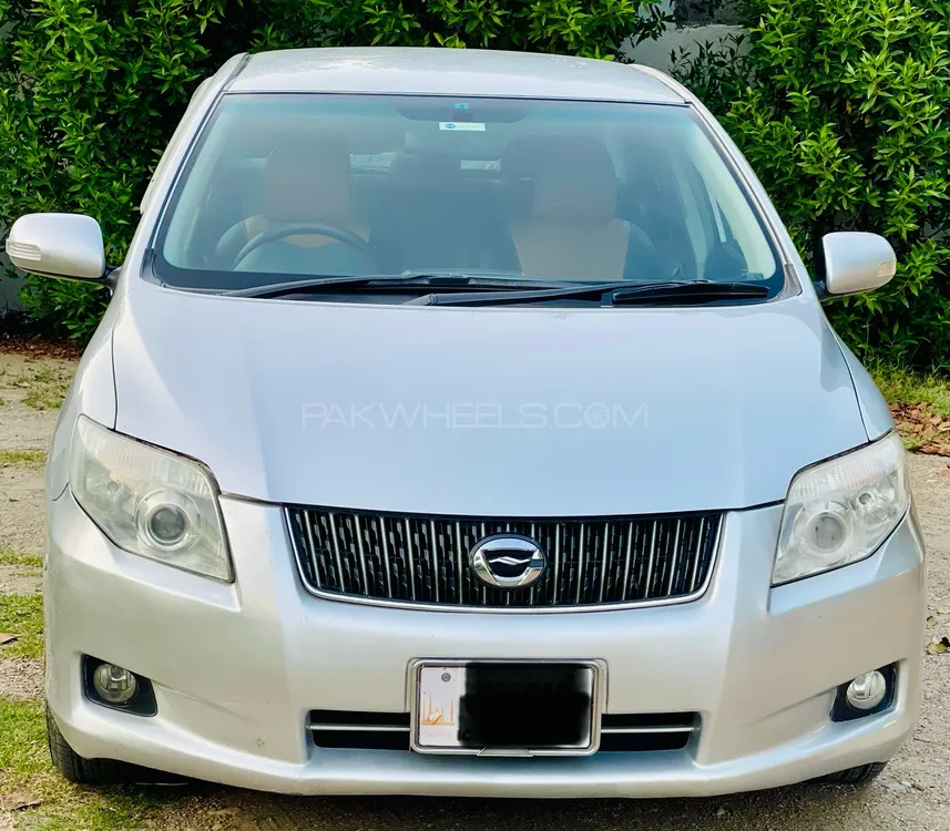 Toyota Corolla Axio 2012 for Sale in Talagang Image-1