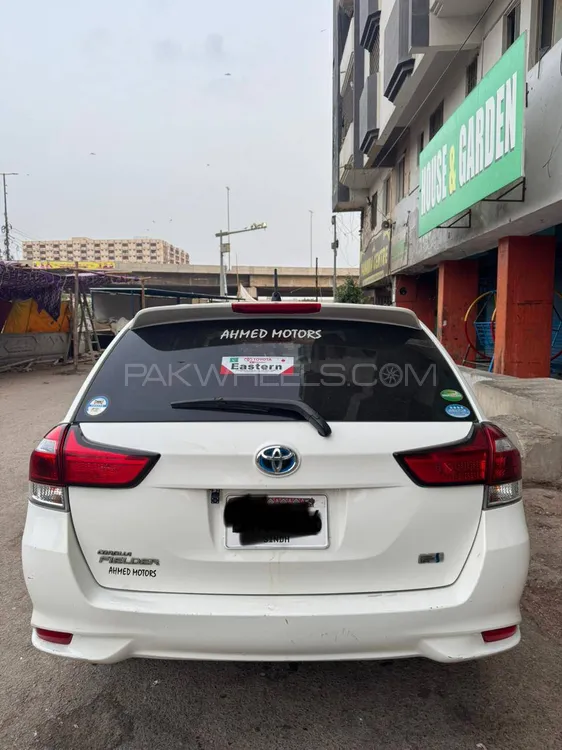 Toyota Corolla Fielder 2018 for Sale in Karachi Image-1