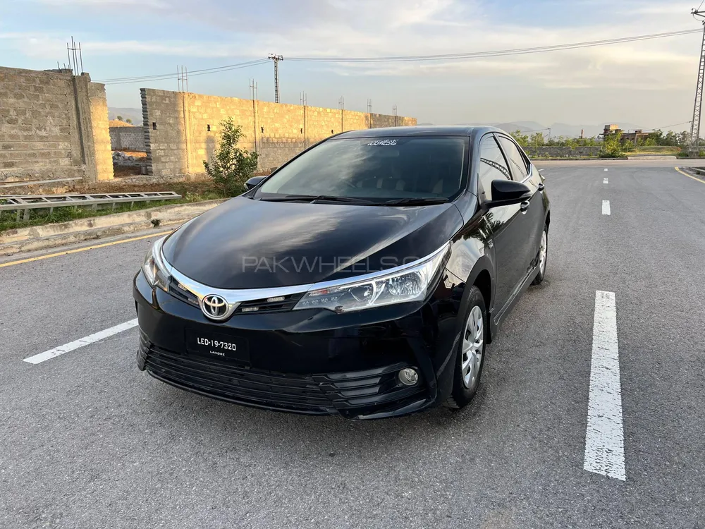 Toyota Corolla 2019 for Sale in Abbottabad Image-1