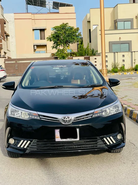 Toyota Corolla 2018 for Sale in Sialkot Image-1