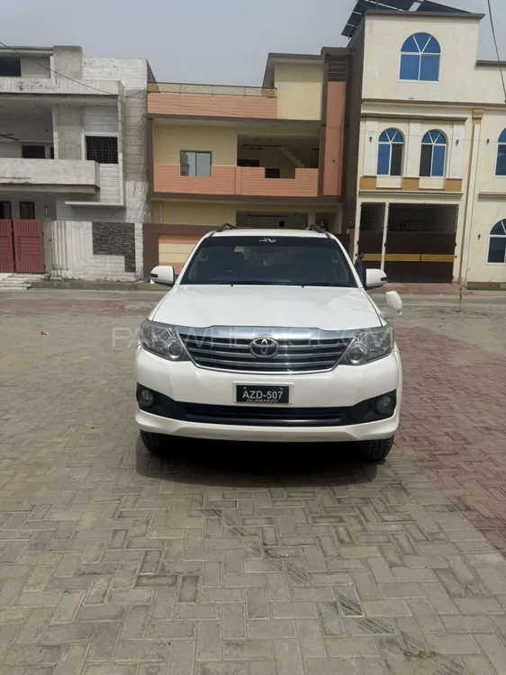 Toyota Fortuner 2017 for Sale in Multan Image-1