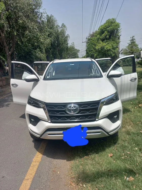 Toyota Fortuner 2022 for Sale in Lahore Image-1