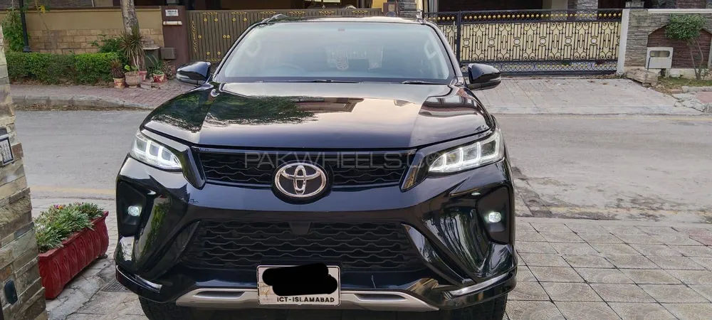 Toyota Fortuner 2020 for Sale in Islamabad Image-1