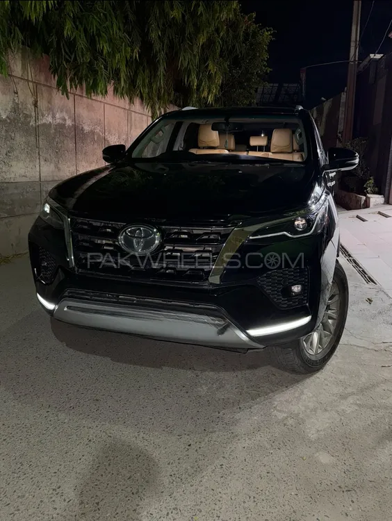 Toyota Fortuner 2022 for Sale in Multan Image-1