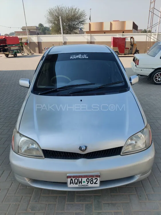 Toyota Platz 1999 for Sale in Chichawatni Image-1