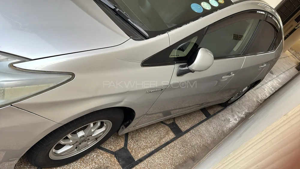 ٹویوٹا پریوس 2011 for Sale in لاہور Image-1