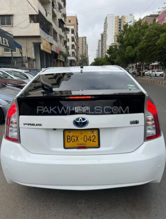 Toyota Prius 2013 for Sale in Haroonabad Image-1