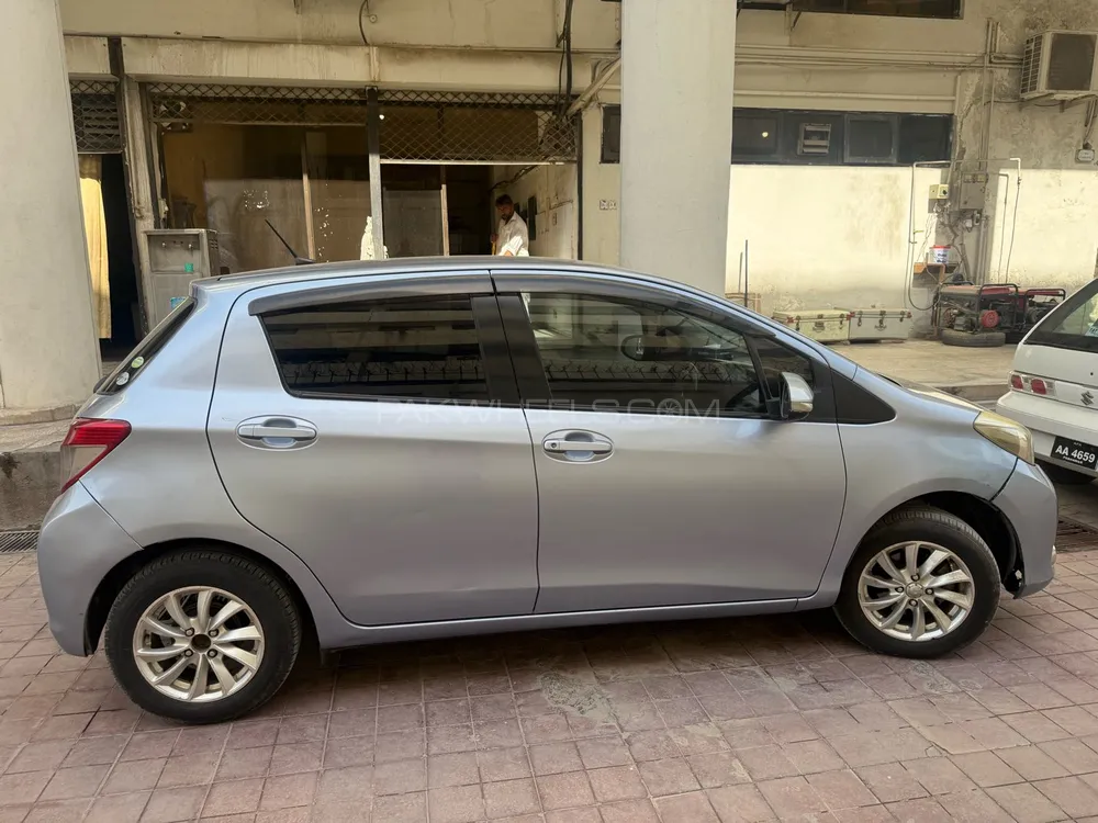 ٹویوٹا ویٹز 2012 for Sale in پشاور Image-1