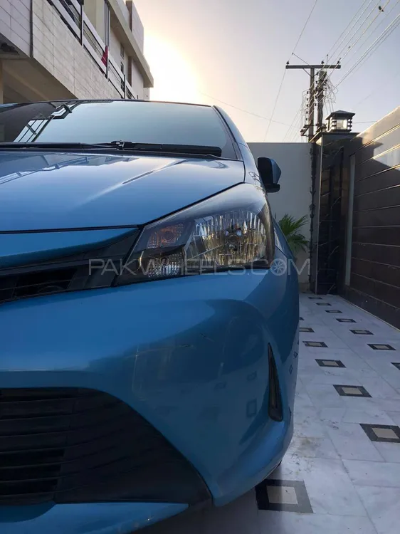 Toyota Vitz 2014 for Sale in Lahore Image-1
