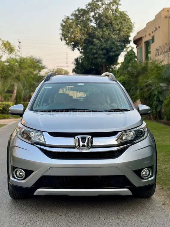 Honda BR-V 2017 for Sale in Lahore Image-1