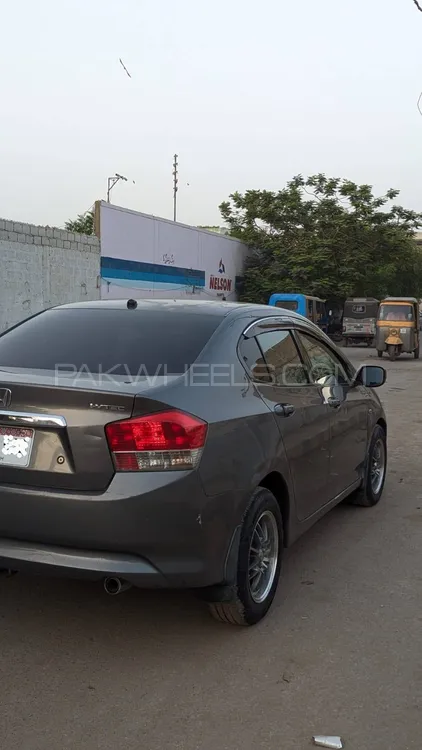 Honda City 2011 for Sale in Karachi Image-1