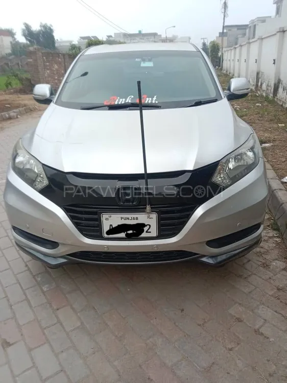 Honda Vezel 2015 for Sale in Sialkot Image-1
