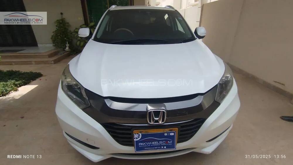 Honda Vezel 2016 for Sale in Karachi Image-1