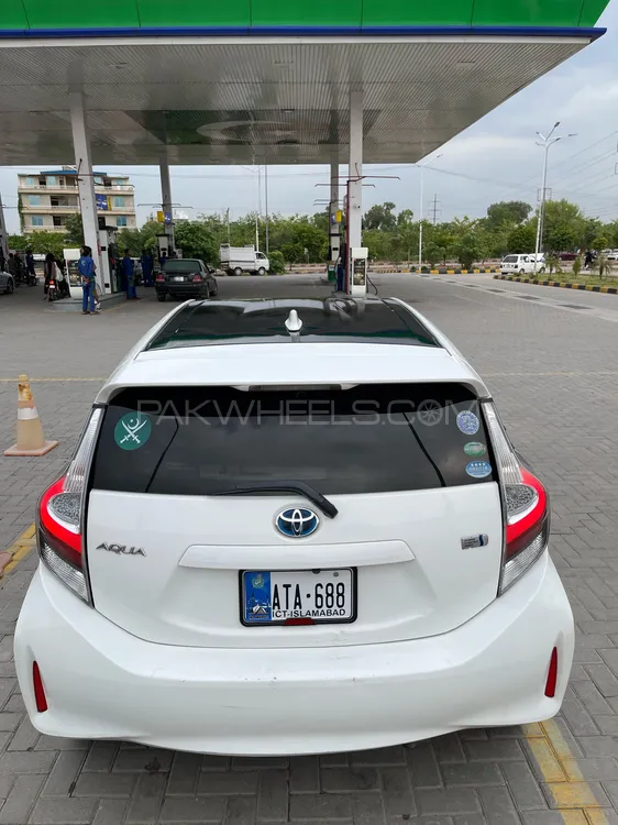 Toyota Aqua 2017 for Sale in Islamabad Image-1