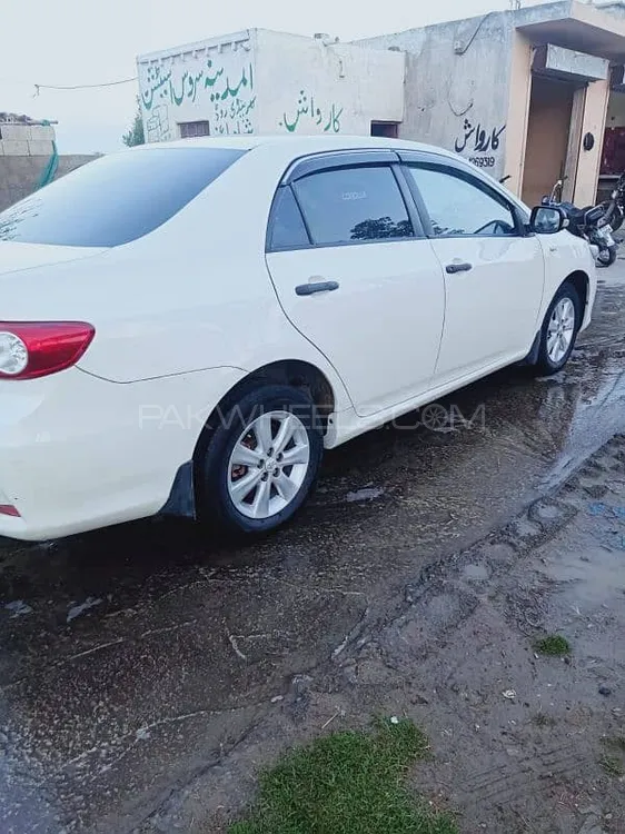 Toyota Corolla 2011 for Sale in Islamabad Image-1