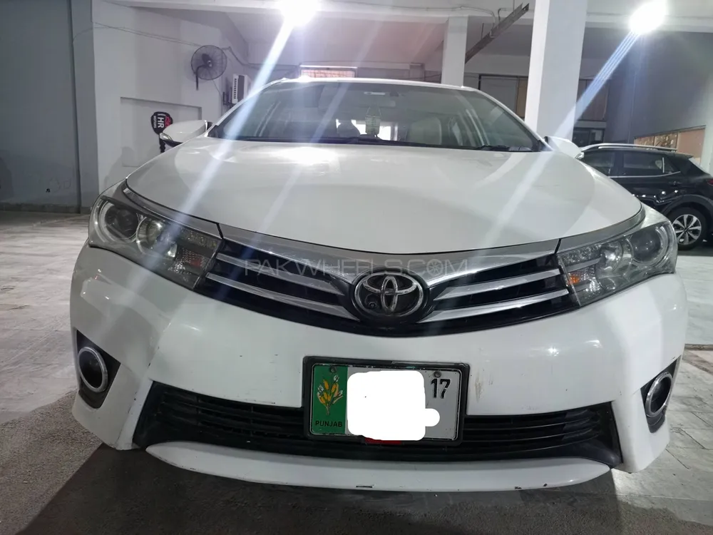 Toyota Corolla 2017 for Sale in Lahore Image-1