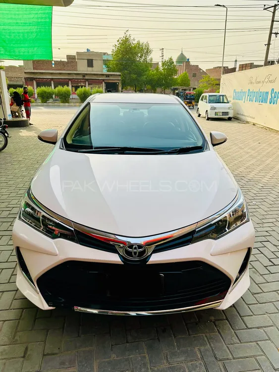 Toyota Corolla 2021 for Sale in Faisalabad Image-1