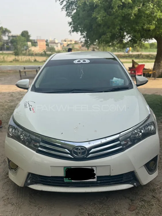 Toyota Corolla 2015 for Sale in Mandi bahauddin Image-1