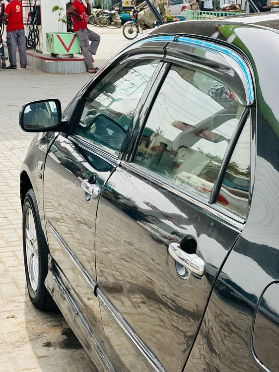 Toyota Corolla 2004 for Sale in Karachi Image-1