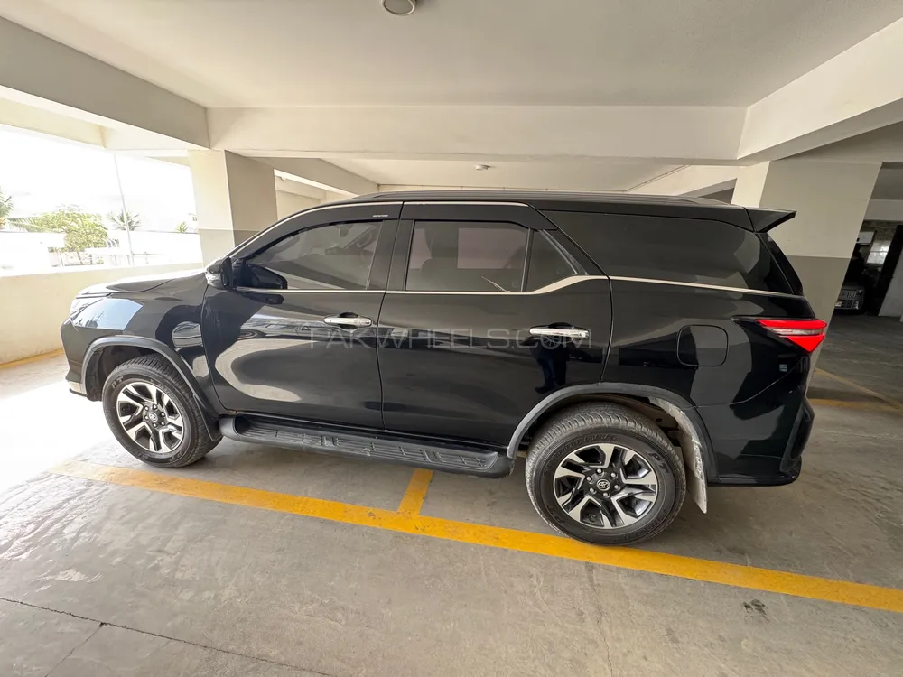 Toyota Fortuner 2024 for Sale in Karachi Image-1