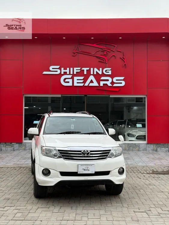Toyota Fortuner 2015 for Sale in Islamabad Image-1
