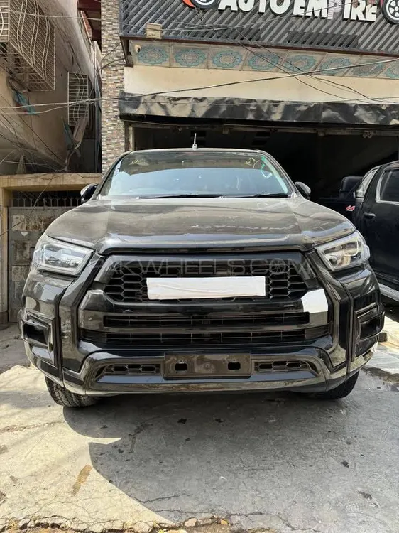 Toyota Hilux 2025 for Sale in Karachi Image-1