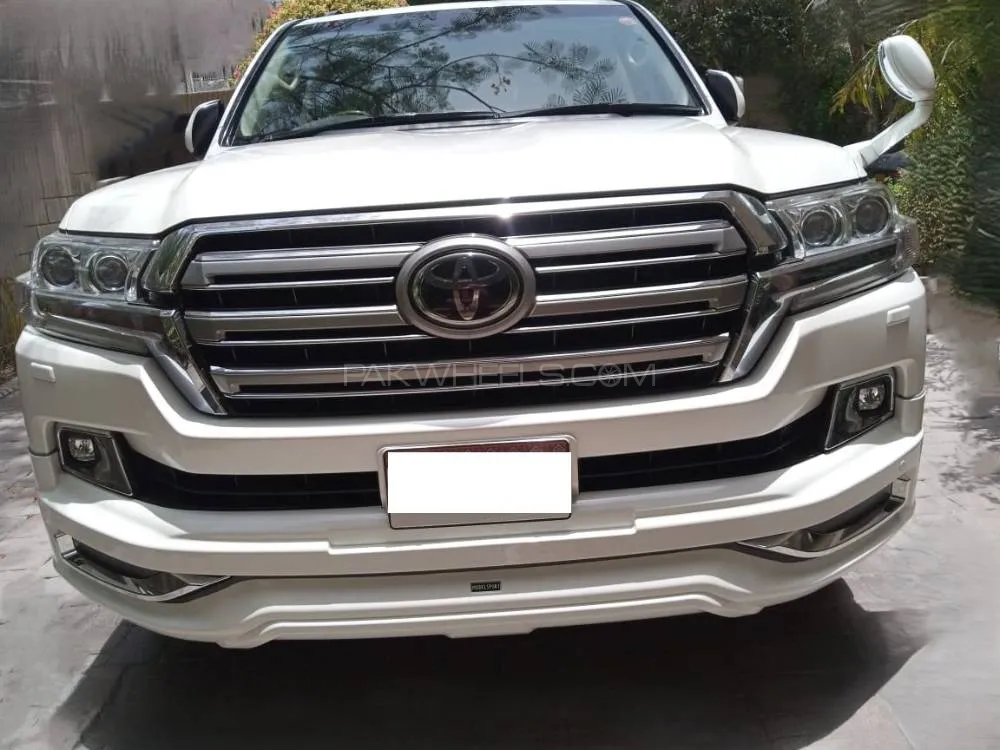Toyota Land Cruiser 2017 for Sale in Karachi Image-1