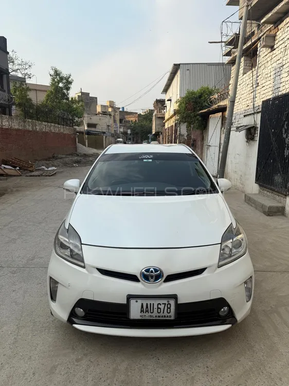 Toyota Prius 2013 for Sale in Rawalpindi Image-1