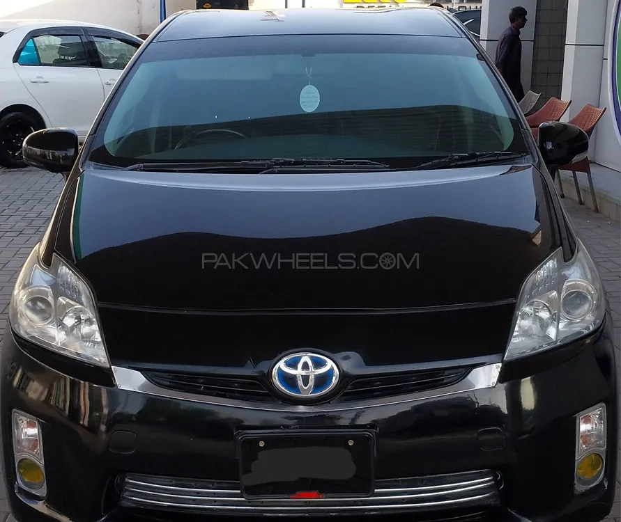 Toyota Prius 2010 for Sale in Multan Image-1