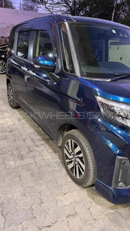 Toyota Roomy 2021 for Sale in Lahore Image-1
