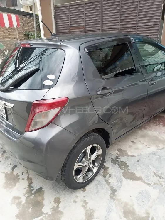 Toyota Vitz 2013 for Sale in Islamabad Image-1