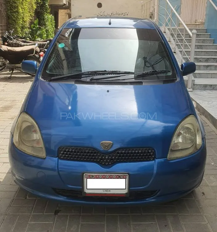 Toyota Vitz 2001 for Sale in Karachi Image-1