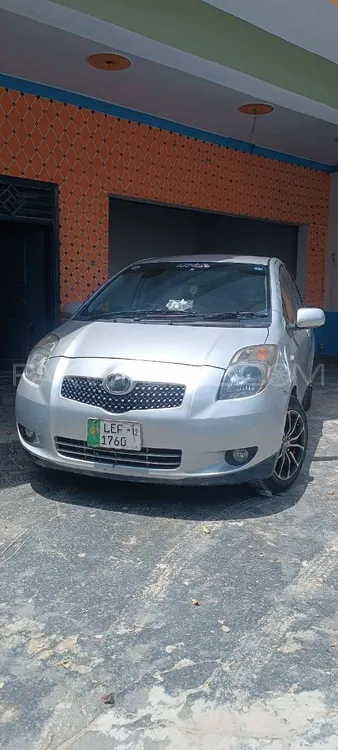 Toyota Vitz 2007 for Sale in Swabi Image-1