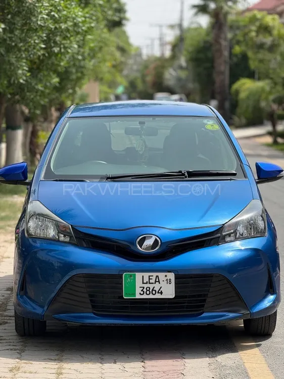Toyota Vitz 2014 for Sale in Lahore Image-1